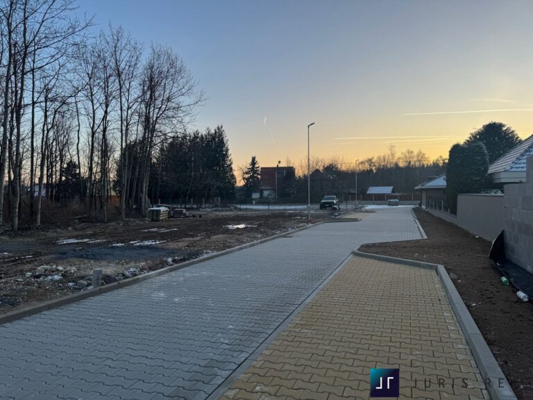 prodej-komercni-pozemky-8160m2-mukarov-zernovka-img-20241231-wa0009-1b50fb