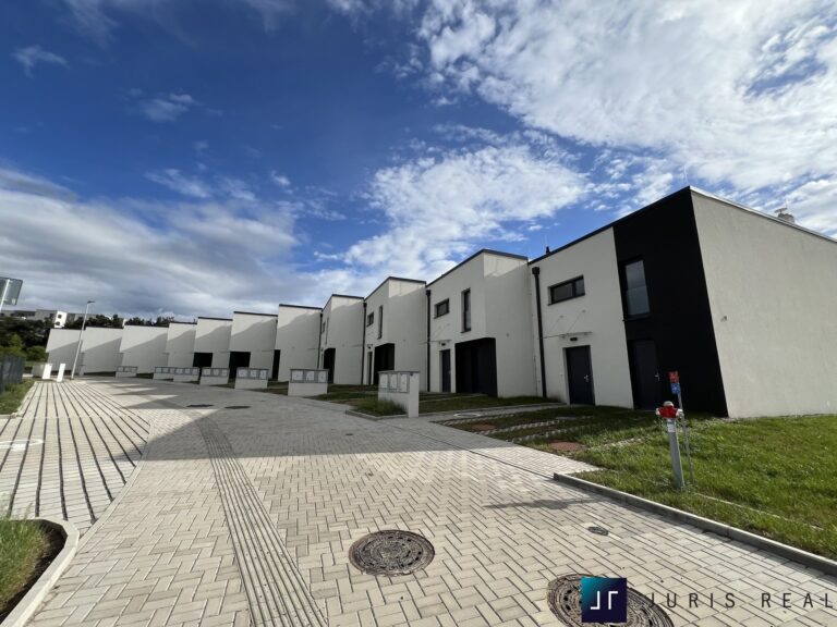 prodej-novostavby-radoveho-rodinneho-domu-5-kk-o-podlahove-plose-126-m2-praha-10-sterboholy-s15-79e9