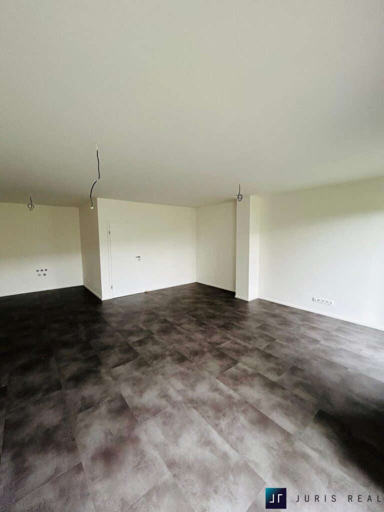 WhatsApp Image 2025-11-18 at 10.19.18 (2)