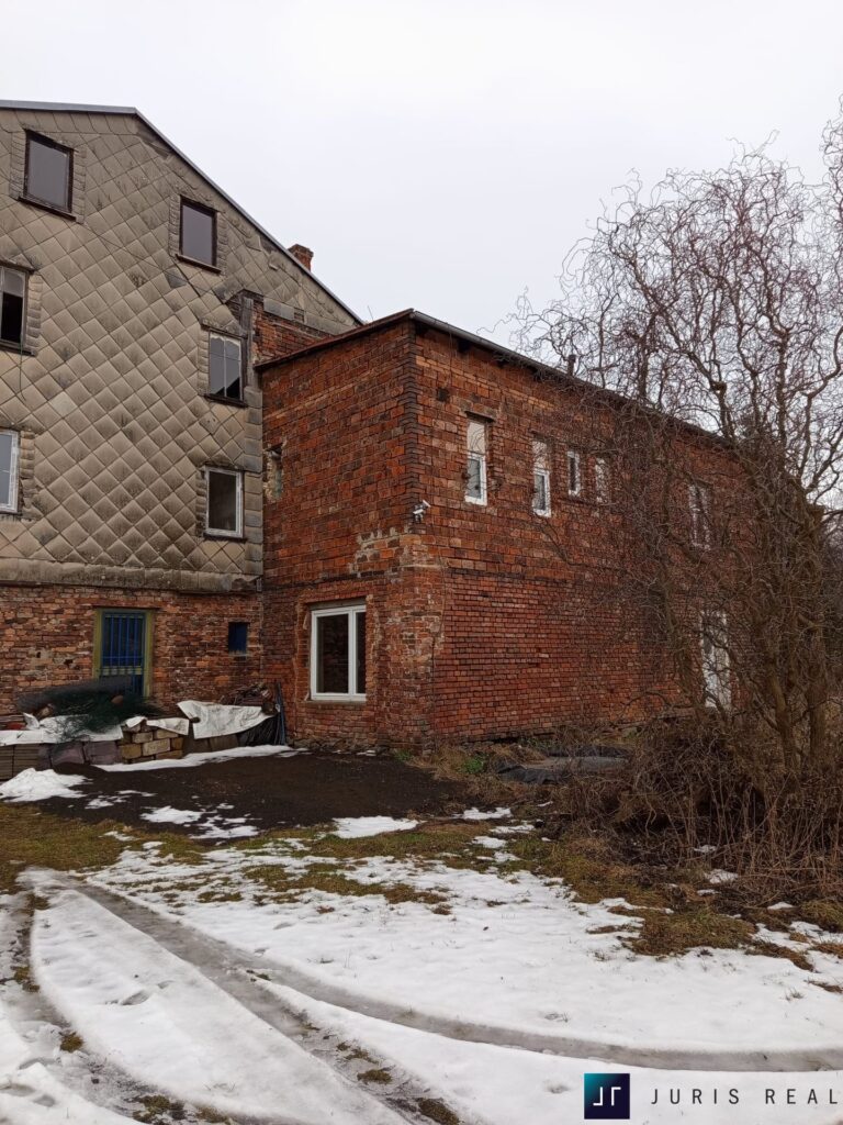 1108b581-875e-48e5-97e8-bab9d46c5fdd