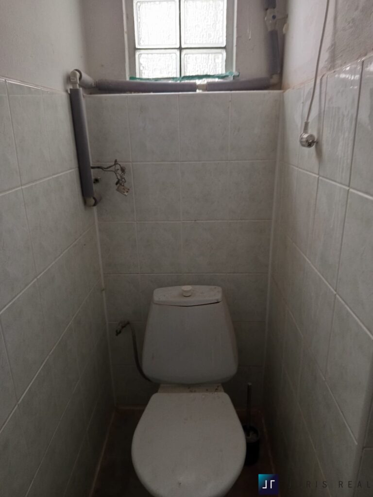 950b1c10-0ca9-4b40-aca7-87308e4f0b3e