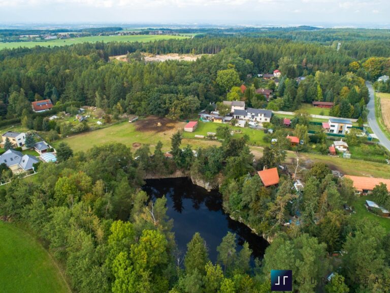 prodej-pozemky-pro-bydleni-8160m2-mukarov-zernovka-dji-0025-2-3-dc1262