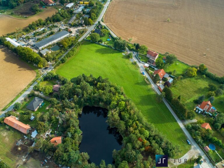 prodej-pozemky-pro-bydleni-1028m2-mukarov-zernovka-dji-0054-54694a