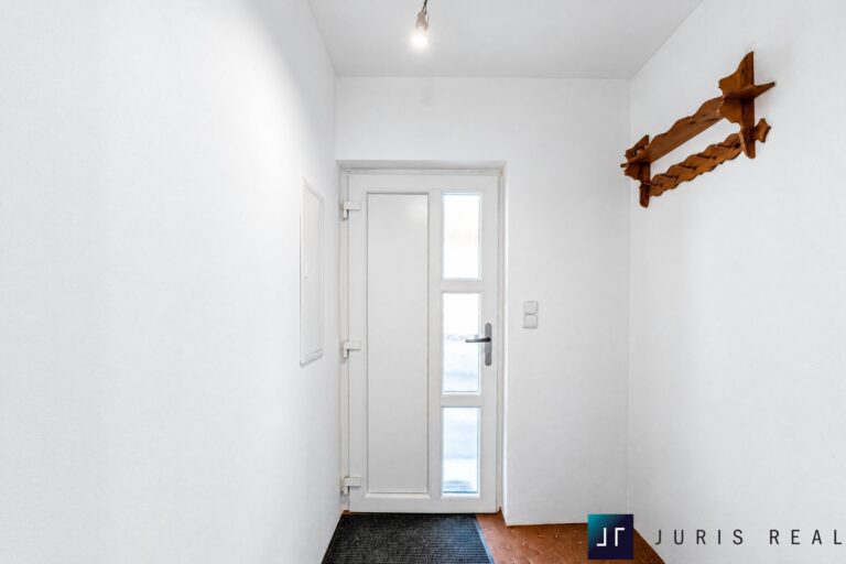 01_Entrance_Hall_01