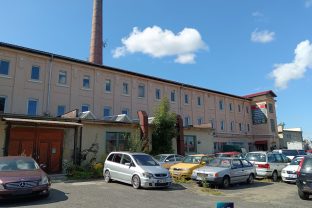 2 dveře od nebytového prostoru