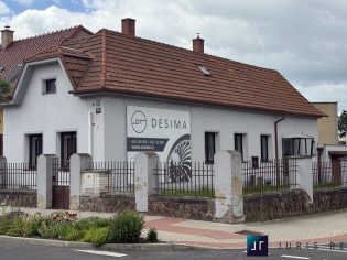 pohled na dům (5) pohled na dům (5)