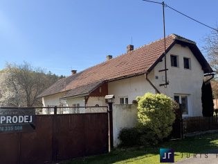 pohled na dům čelní 3