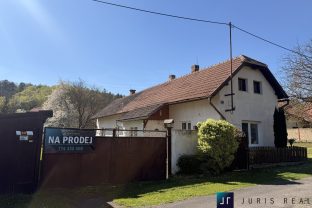 pohled na dům čelní 1