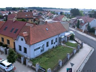 hlavní